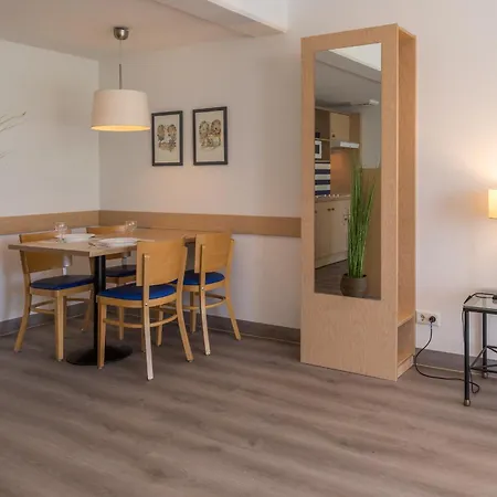 Seebaer An Der Seebruecke - Ruhig Gelegen Mit Terrasse ツィングシュト